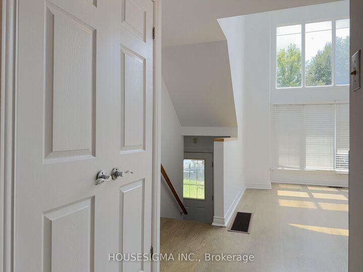 Property Photo: 116 Cranbrooke Avenue Main ON M5M 1M7