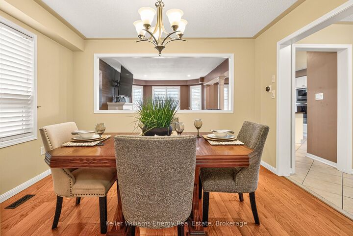 Property Photo: 4 Holman Court ON L1P 1W9