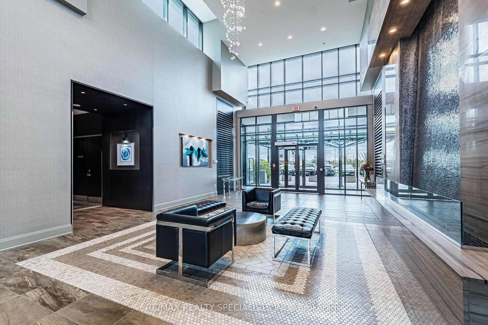 Property Photo: 45 Yorkland Boulevard 805 ON L6P 4B4