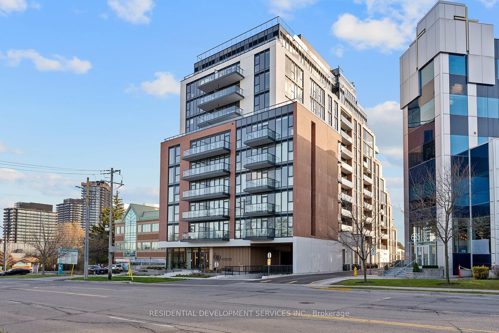 Property Photo: 699 Sheppard Avenue E 1109 ON M2K 0J5