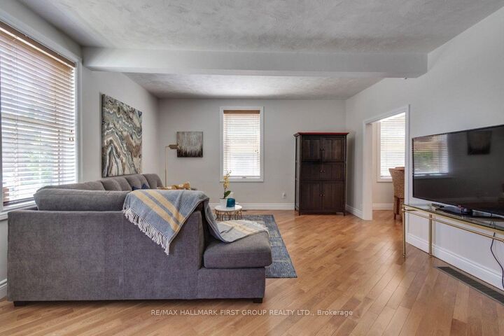 Property Photo:  26 Whiting Avenue  ON L1H 3T3 