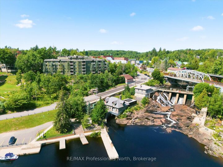 Property Photo:  24 Ontario Street 501  ON P1L 2H5 