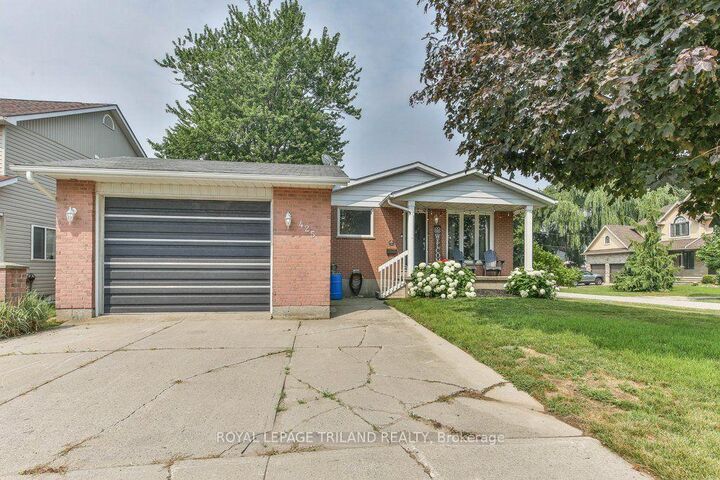 Property Photo: 425 Queen Street ON N0M 1V0