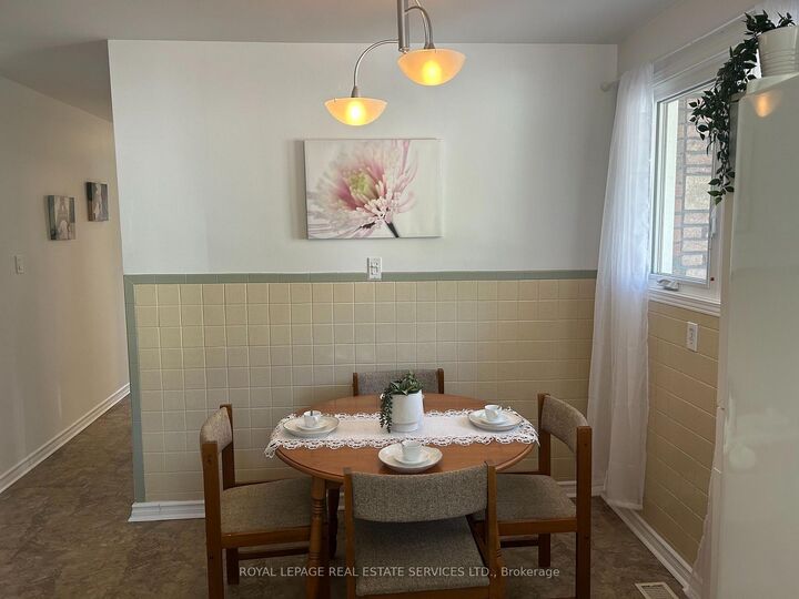 Property Photo: 237 Walnut Street ON P6B 2G3