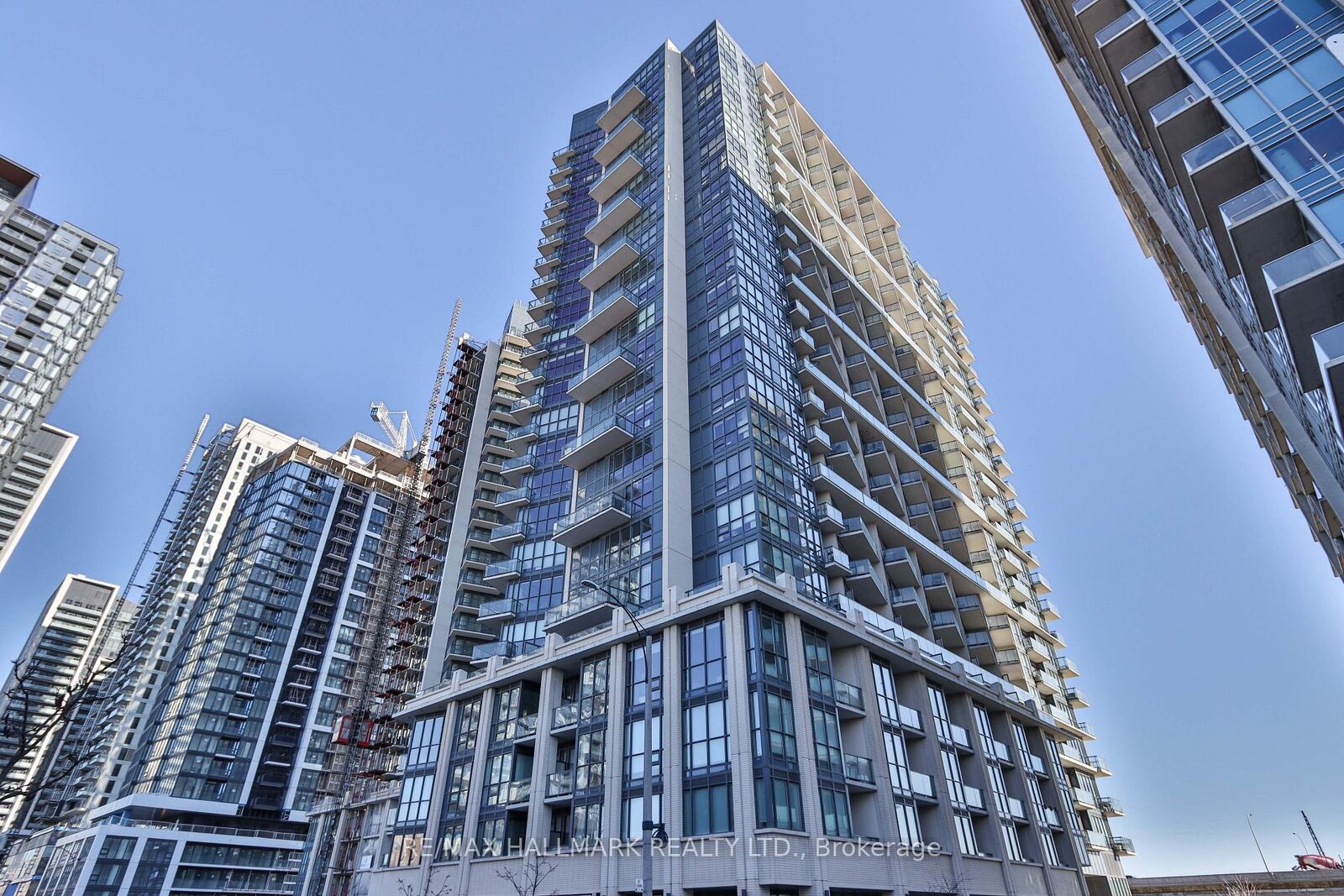 Property Photo: 51 East Liberty Street 1003 ON M6K 3P8