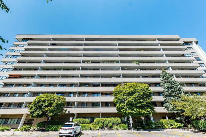 Property Photo: 1320 Mississauga Valley Boulevard 508 ON L5A 3S9