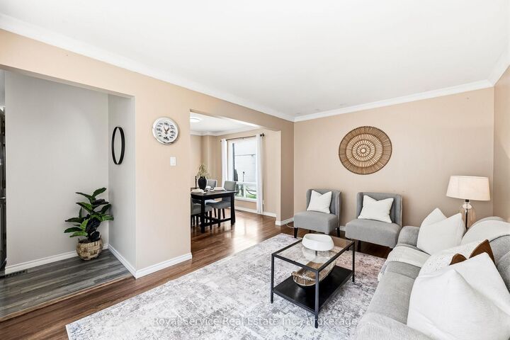 Property Photo: 6 Gilmour Drive ON L1S 5J8