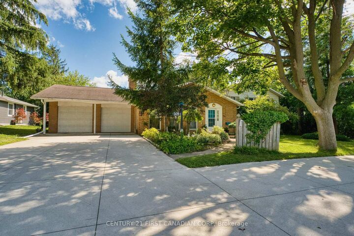 501 Commissioners Road E — photo 1