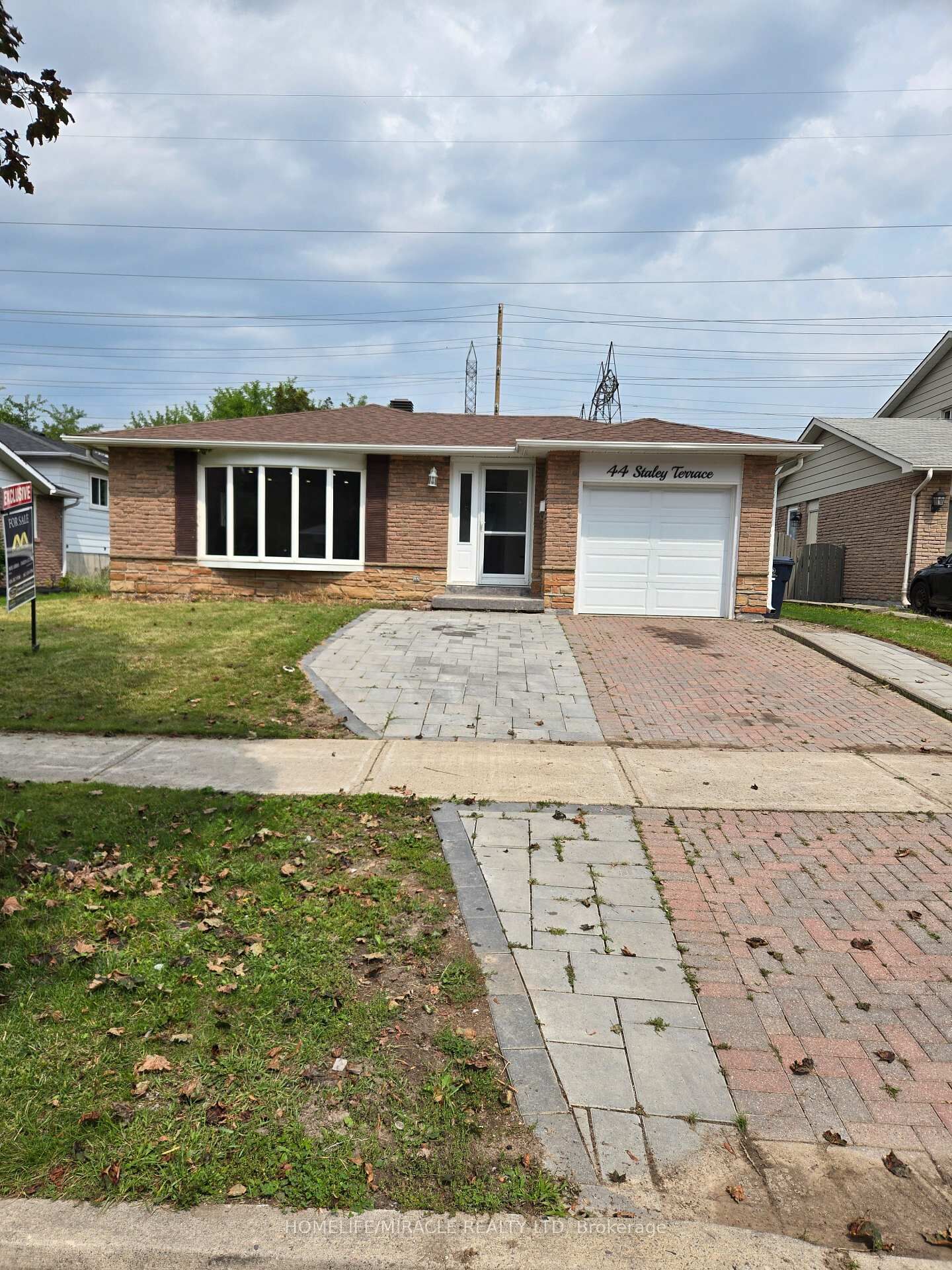 Property Photo: 44 Staley Terrace ON M1W 2E7