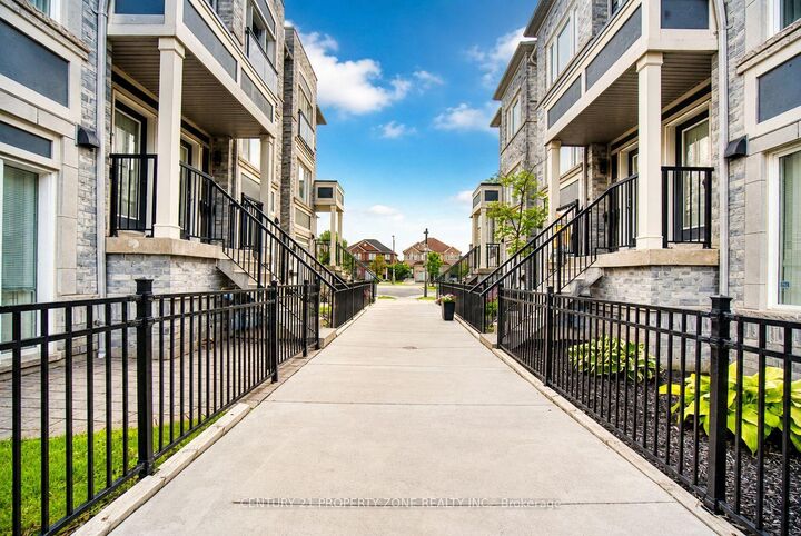 Property Photo: 5035 Oscar Peterson Boulevard 12 ON L5M 0P4