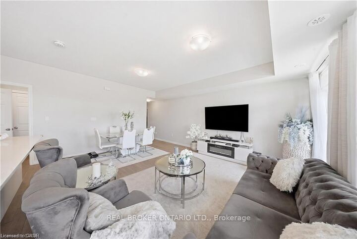Property Photo: 176 Wheat Lane 88 ON N2R 1R7
