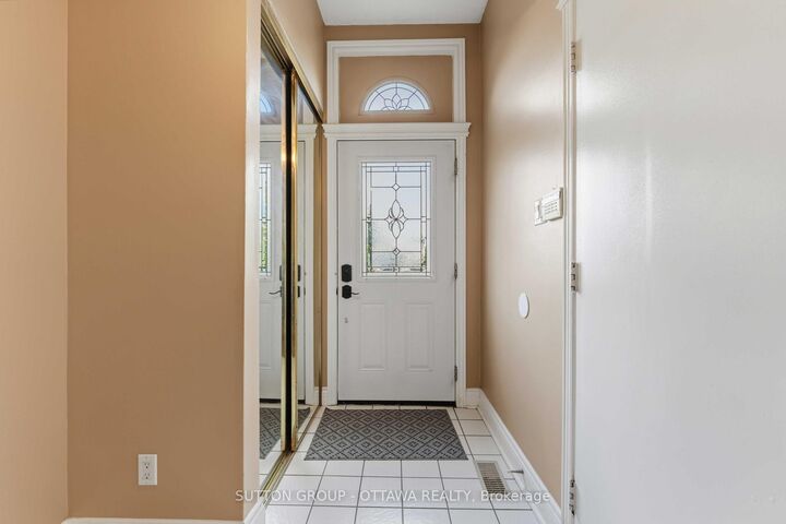 Property Photo: 16 Crimson Gate ON K1T 1Z6