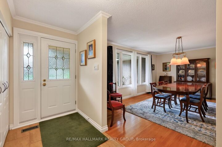 Property Photo: 2692 Colman Street ON K1V 8J9