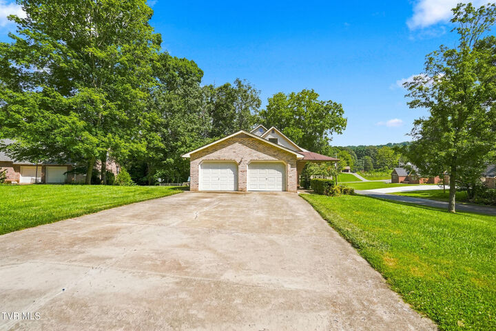 Property Photo: 204 Timberland Circle TN 37664