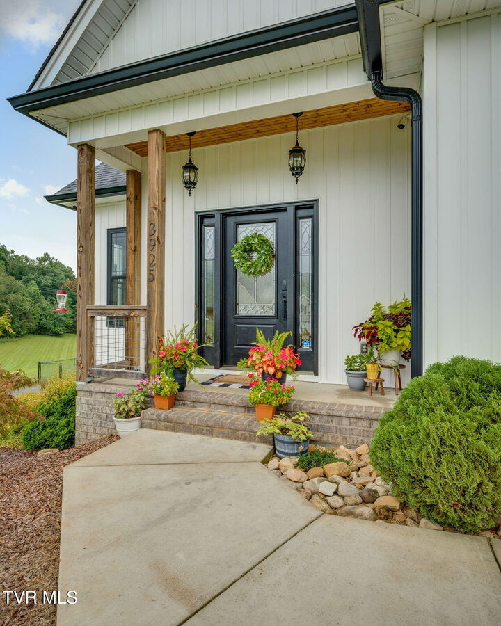 Property Photo: 3925 Lake Valley Court TN 37664