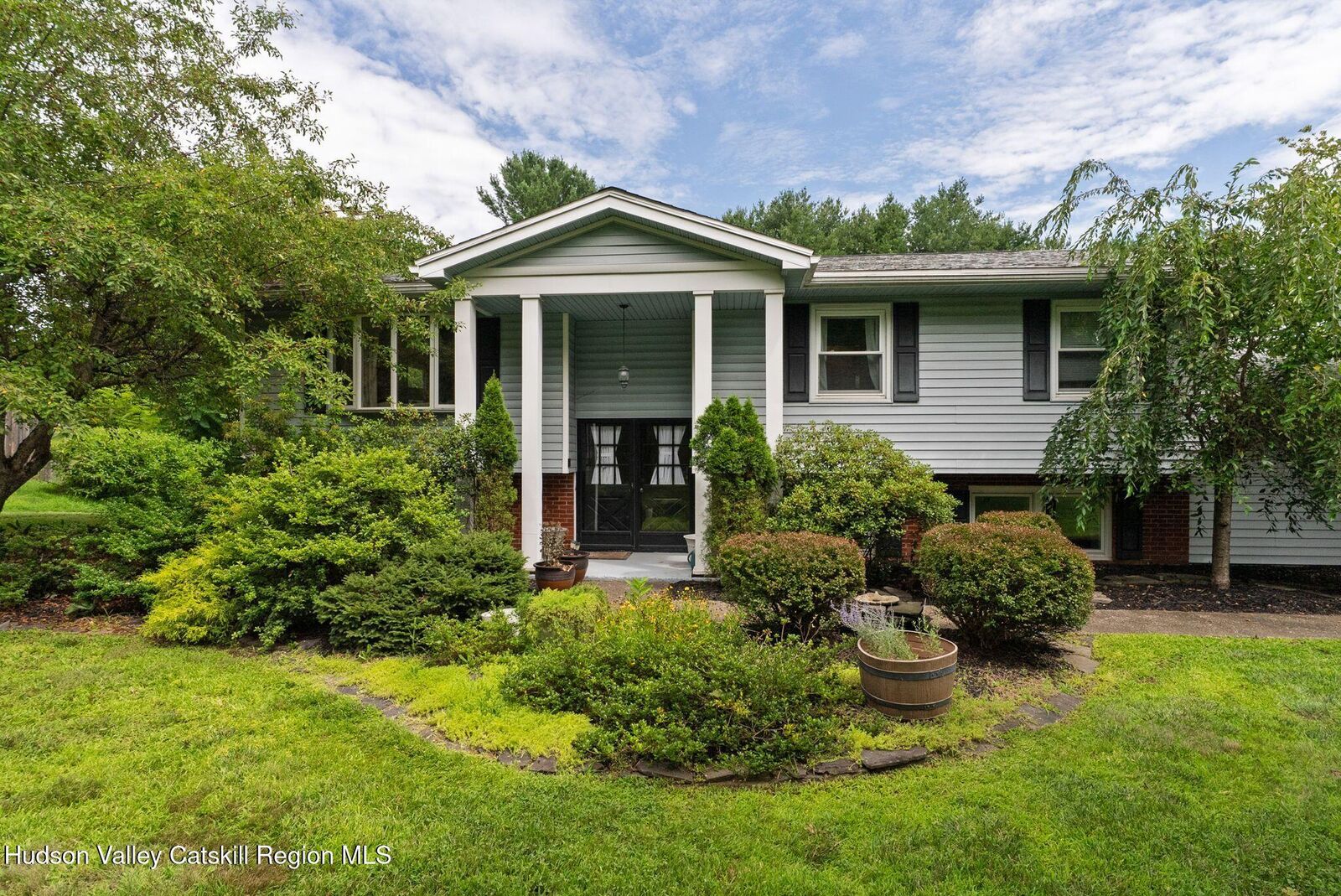 Property Photo: 212 Route 9H NY 12534