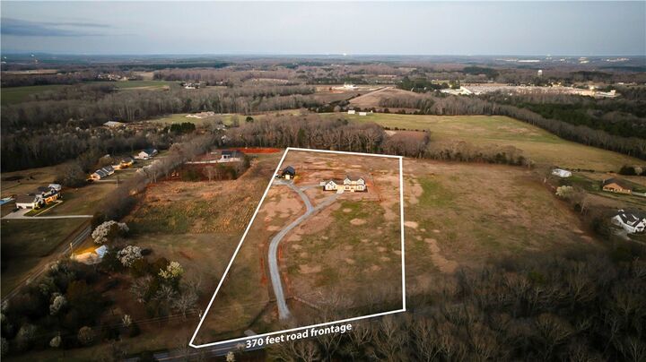 Property Photo:  2811 Lebanon Road  SC 29670 