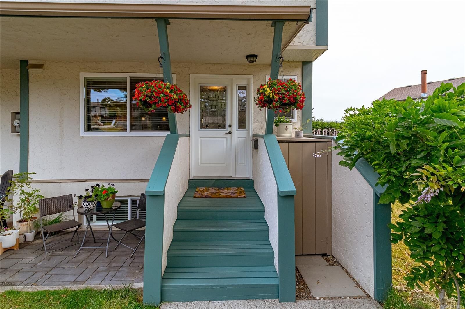 Property Photo: 640 Broadway St #807 BC V8Z 2G4