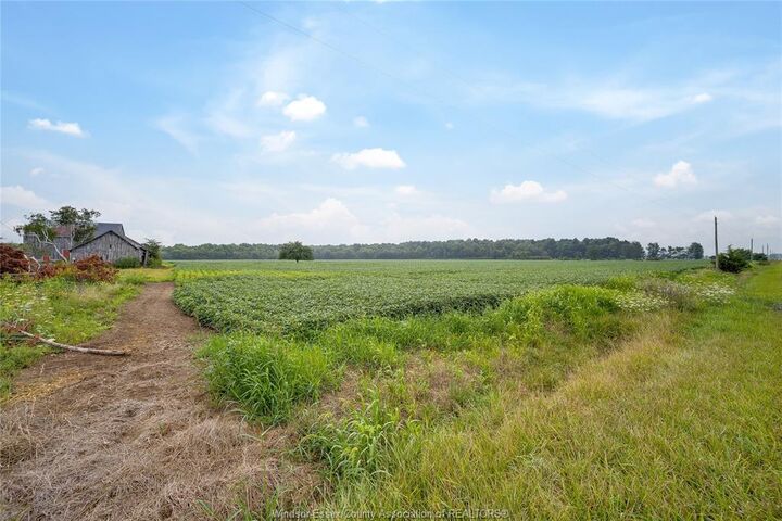 Property Photo: 1094 Hale School Road ON N0P 1K0