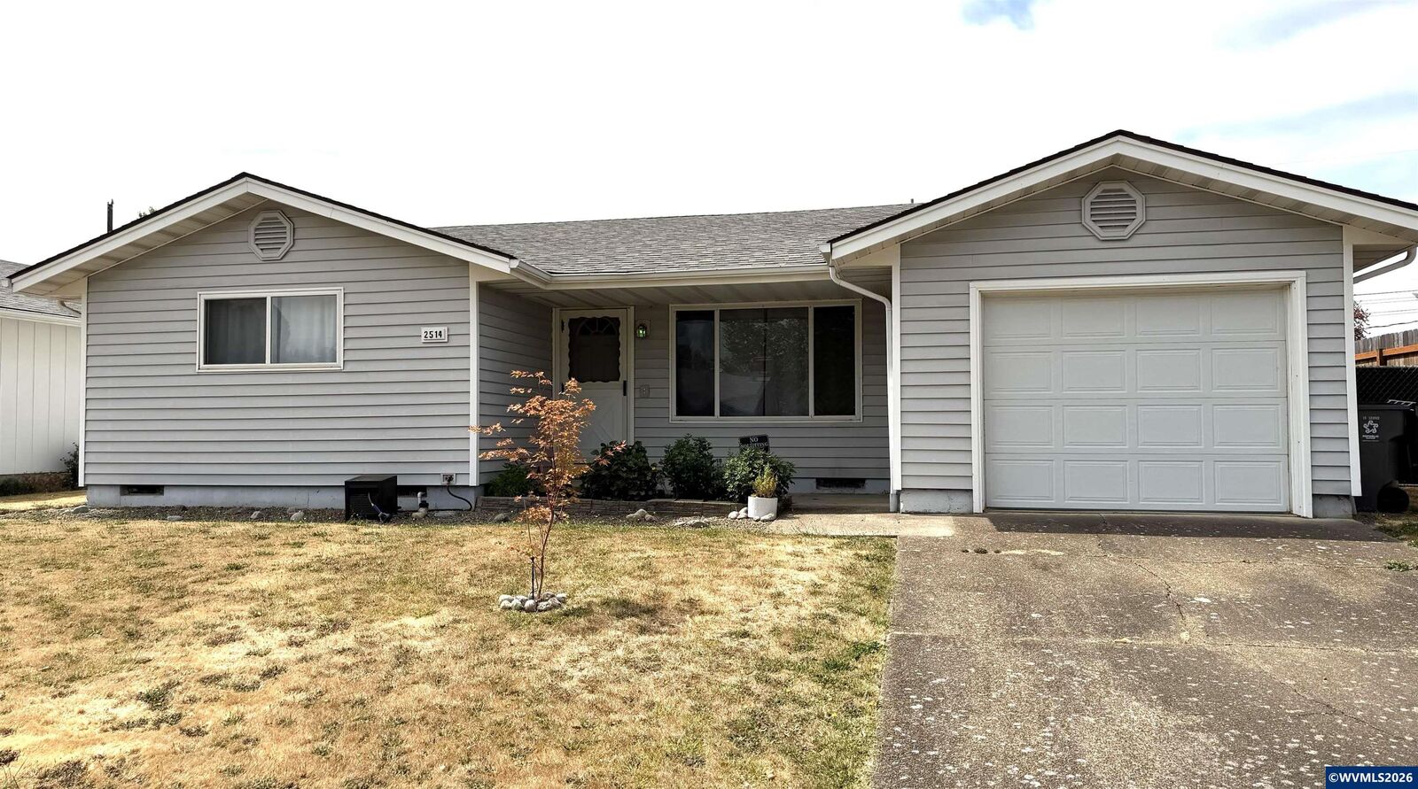 Property Photo: 2514 Pine Ln SE OR 97322
