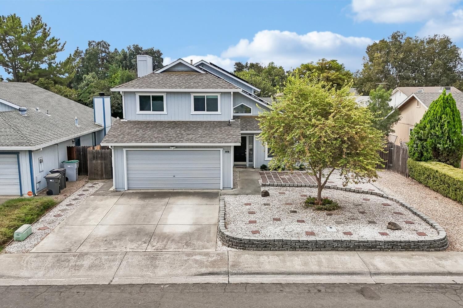 Property Photo: 1410 Willow Springs Drive CA 95776