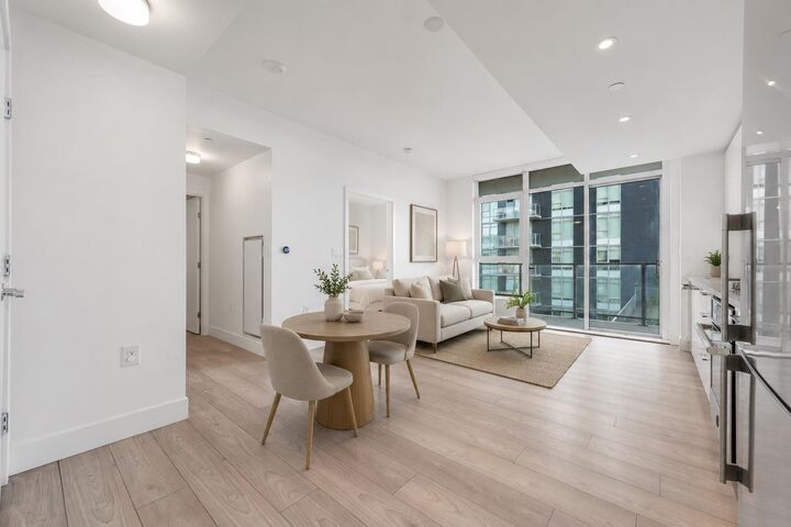 Property Photo: 8570 Rivergrass Drive 601 BC V5S 0H4