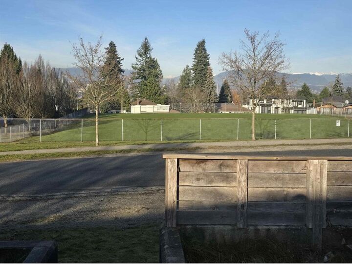 Property Photo:  11606 97 Avenue 11604  BC V3V 2B8 