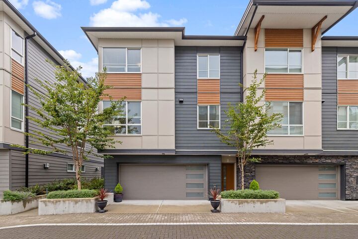 19935 75A Avenue 6 — photo 1