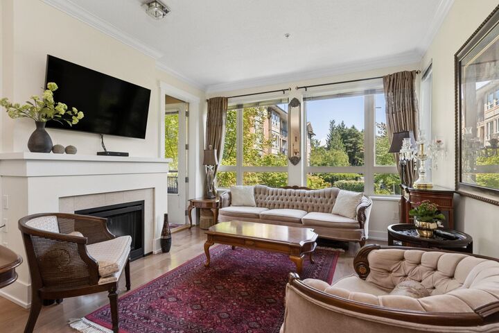 Property Photo: 1111 E 27th Street 203 BC V7J 1S3