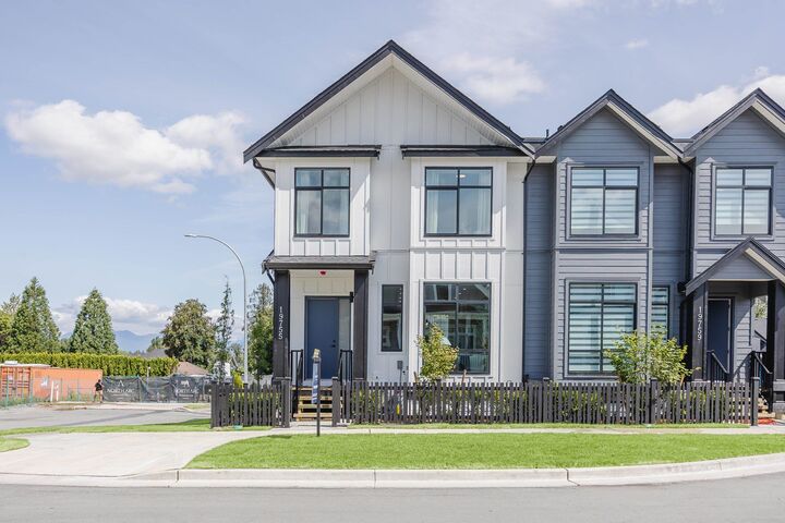 Property Photo: 19771 75B Avenue BC V2Y 1S1