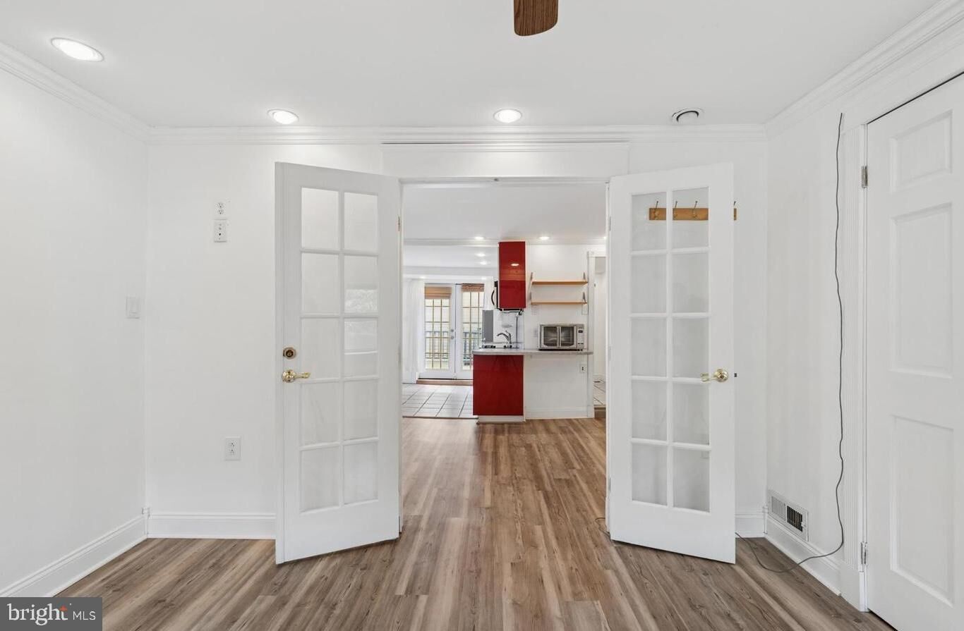 Property Photo:  2621 Sepviva Street  PA 19125 