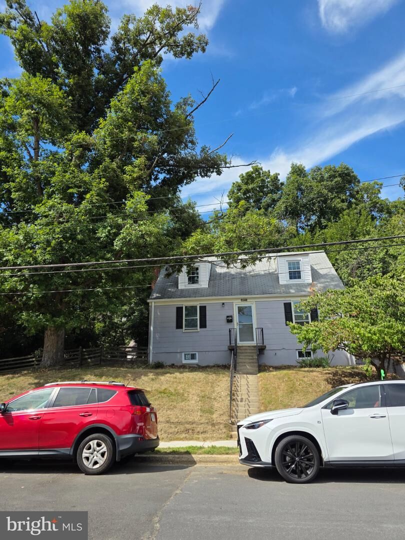 Property Photo: 4955 25th Street S VA 22206
