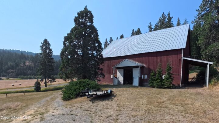 Property Photo:  4175 W Cougar Gulch Rd  ID 83814 