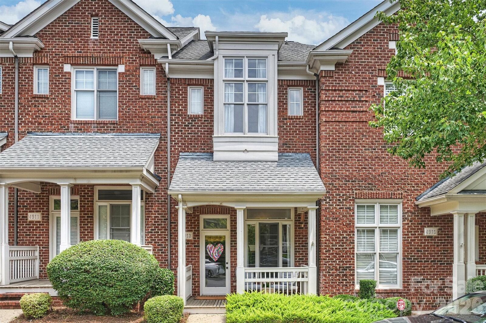 Property Photo:  4913 S Hill View Drive  NC 28210 