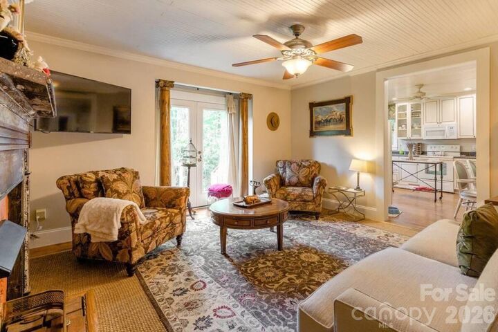 Property Photo:  520 Esseola Street  NC 28773 