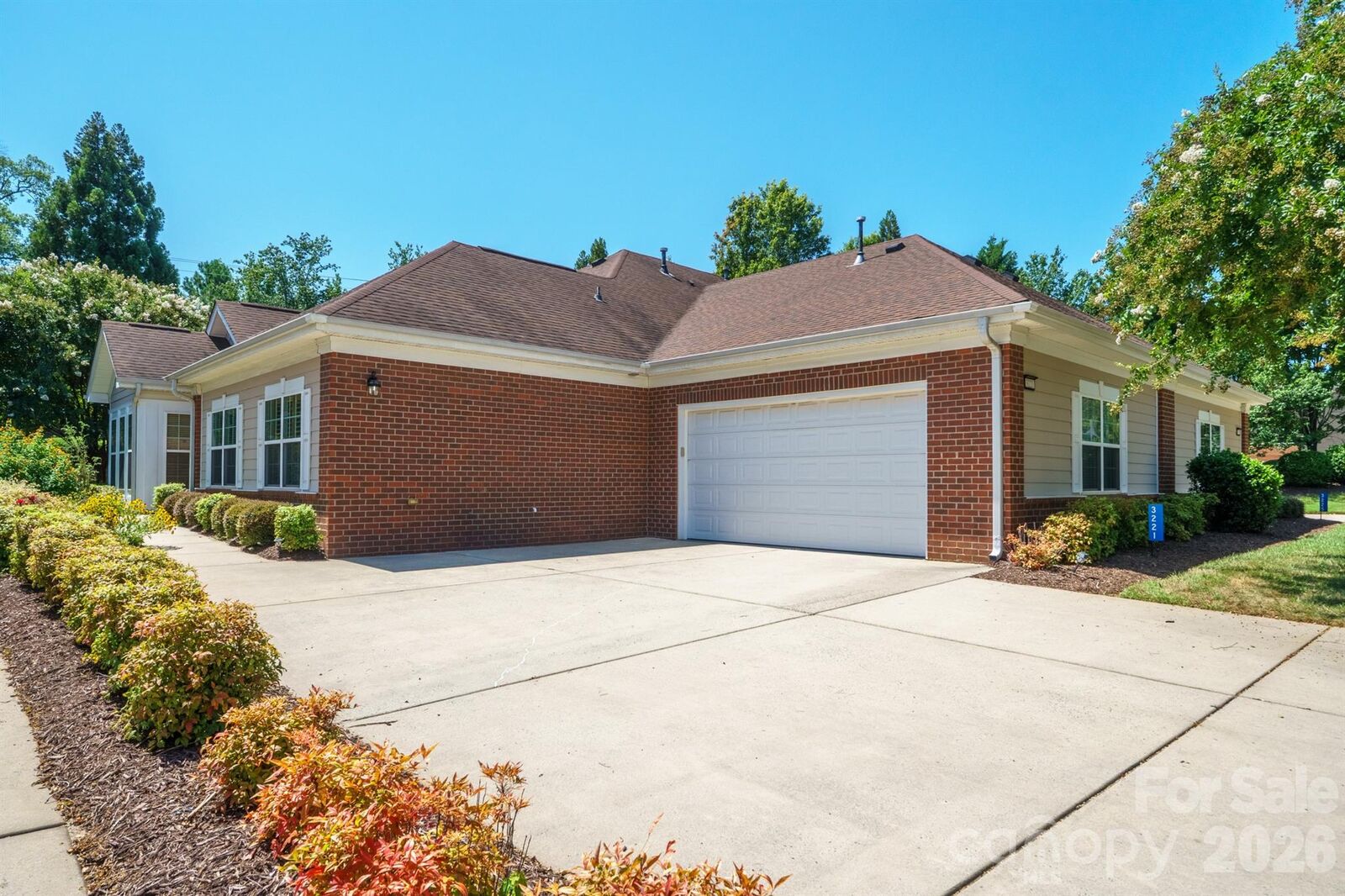 Property Photo:  3221 Abbey Walk Lane  NC 28105 
