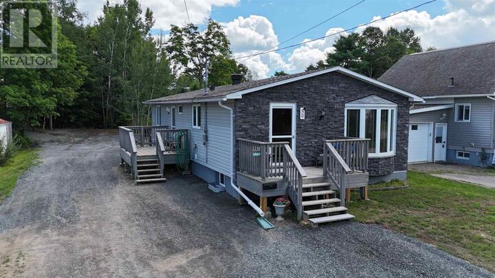 Property Photo: 50 Lakeview Rd ON P5A 2J1