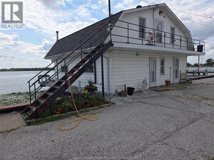 Property Photo:  4 Wahneta Lower  ON N9J 1T7 