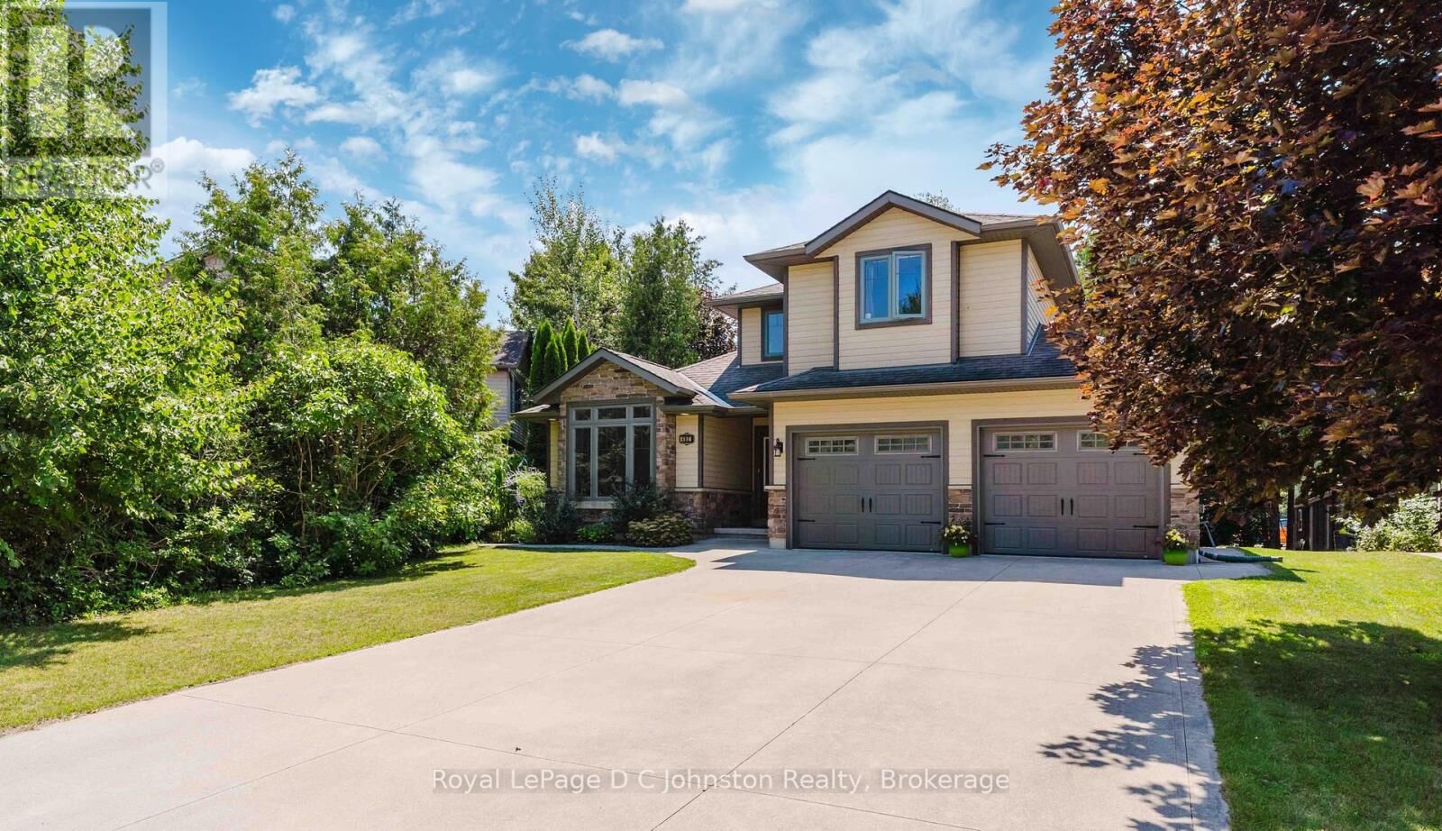 Property Photo:  482 Creekwood Drive  ON N0H 2L0 