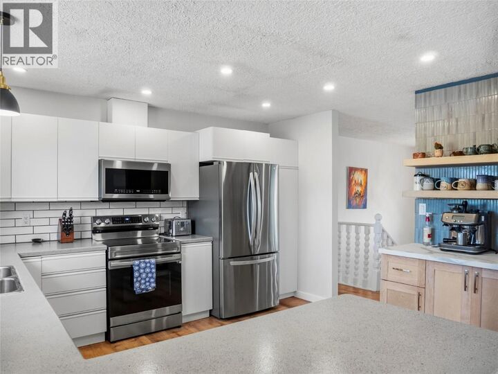Photo de la propriété:  1312 92 Avenue  BC V1G 1C3 