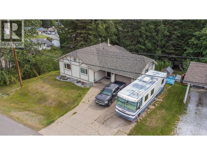Property Photo:  3018 Glade Road  BC V2K 4C3 