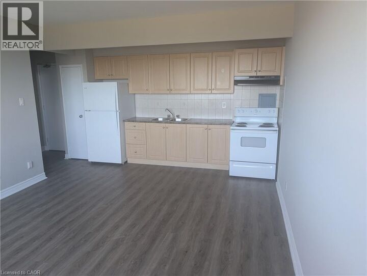 Property Photo:  468 Ottawa Street North 739 D  ON L8H 4A6 