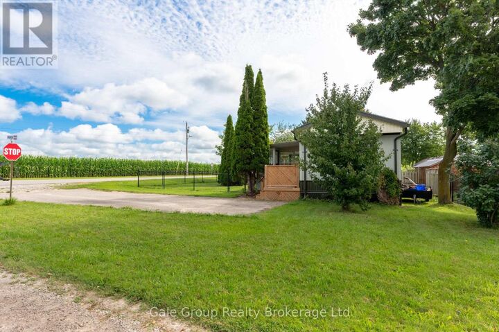 Property Photo:  32 Pineview Ave Avenue  ON N0L 2J0 