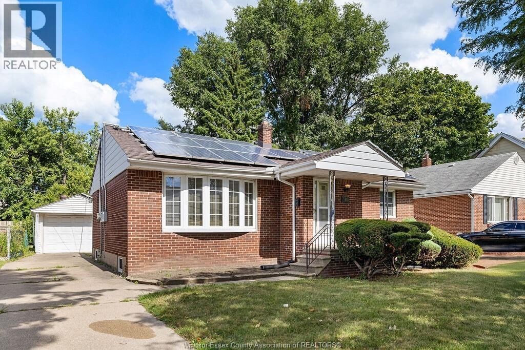 Property Photo: 386 Partington Ave ON N9B 2N5