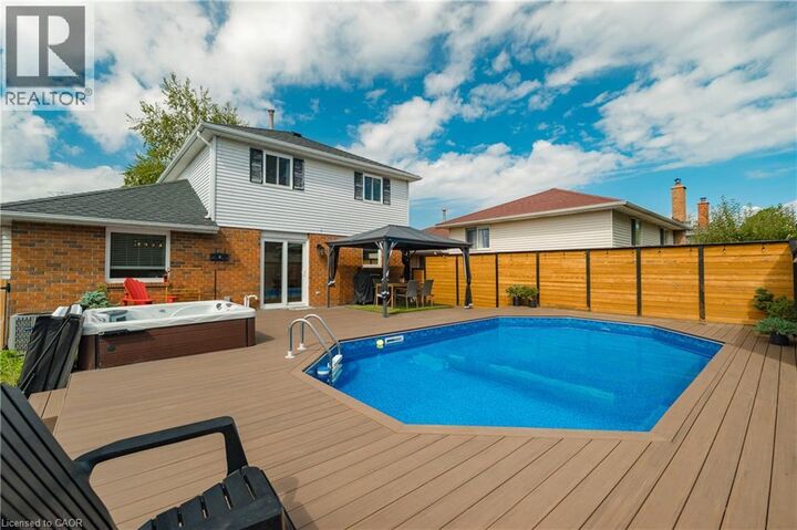 Property Photo:  22 Driftwood Drive  ON N2N 3A2 