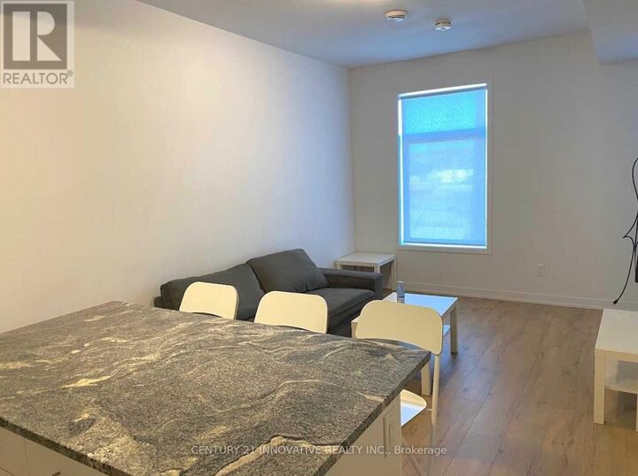 Property Photo:  1720 Simcoe Street North 14  ON L1G 4X9 