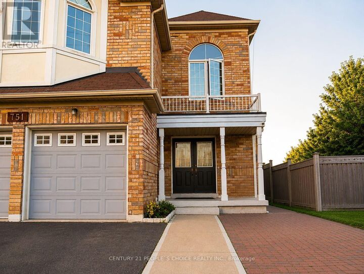 Property Photo: 751 White Clover Way ON L5V 0C2