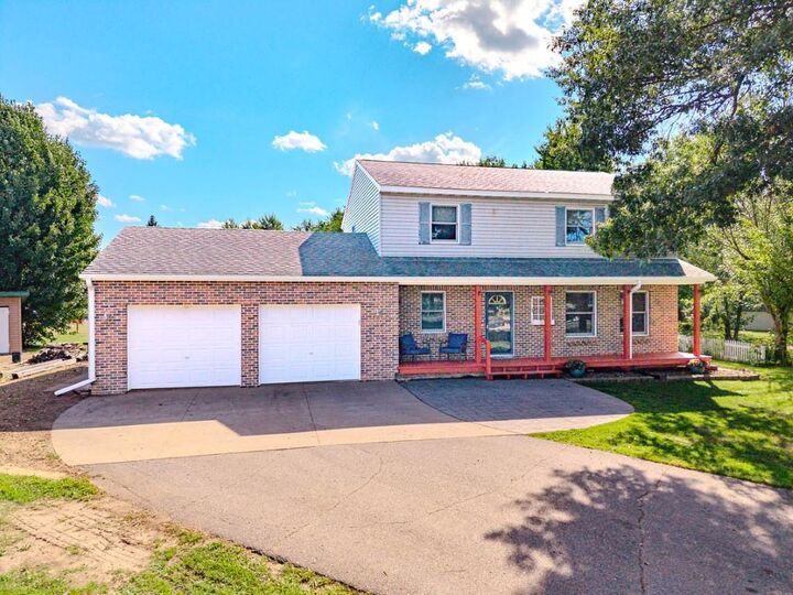 Property Photo:  505 Parkwood Court  WI 54455 