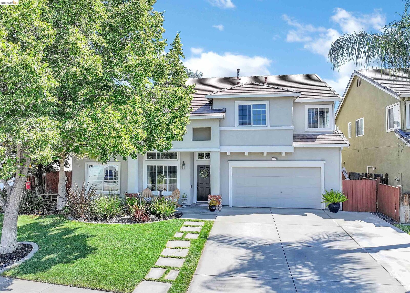 Property Photo: 1372 Fruitwood Way CA 95376