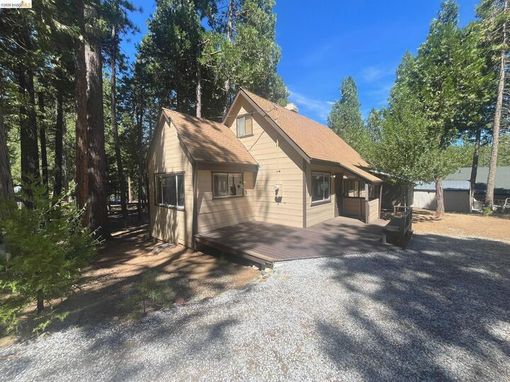 Property Photo: 25293 Rebekah Rd CA 95335